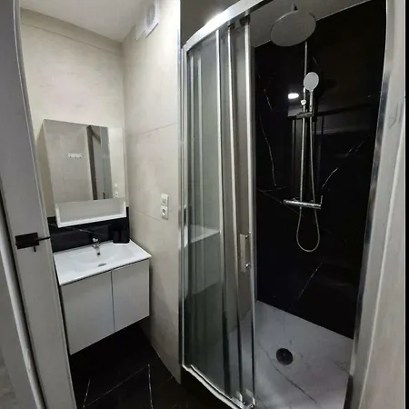 Апартаменты Privee Dans Partage - Calme Et Lumineux - Proche Bordeaux - - F2-1 *